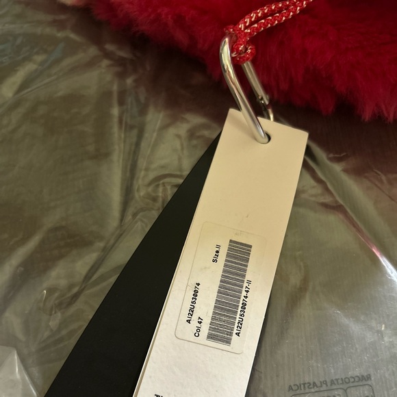 GCDS Plush Faux Fur Fisherman Bucket Hat in Pink and White *PRICE DROP* - Picture 3 of 7